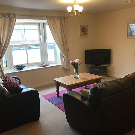 Great Offer 2 Bed Tenby Flat Free Parking ภายนอก รูปภาพ