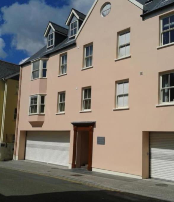 Great Offer 2 Bed Tenby Flat Free Parking ภายนอก รูปภาพ
