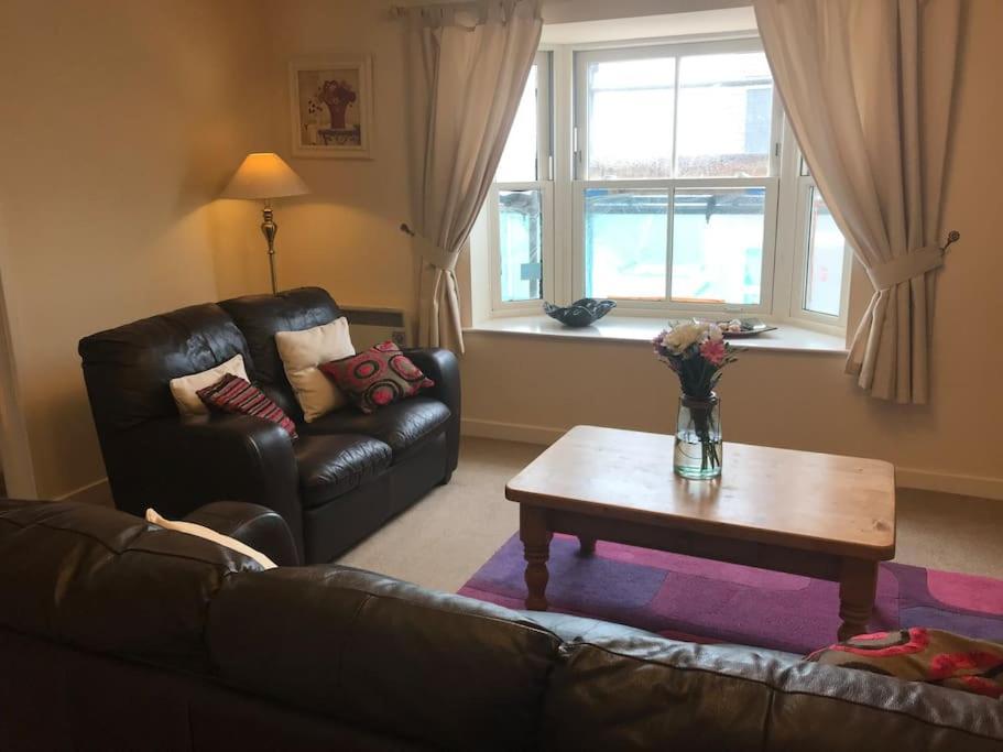 Great Offer 2 Bed Tenby Flat Free Parking ภายนอก รูปภาพ